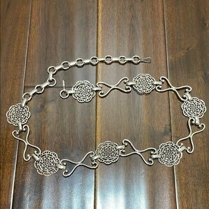 Vintage 90s metal silver chain belt